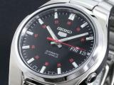 Seiko Men's 5' Japanese Automatic Stainless Steel Casual Watch, Color: Black dial (Model: SNK617)